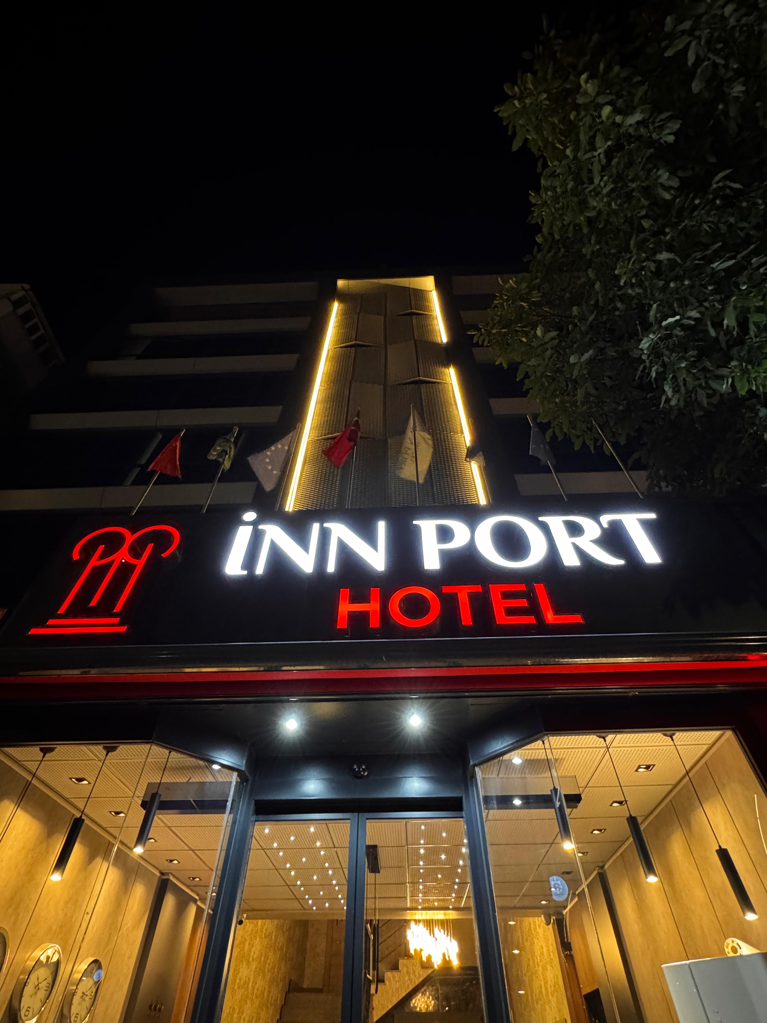 Inn Port Hotel
